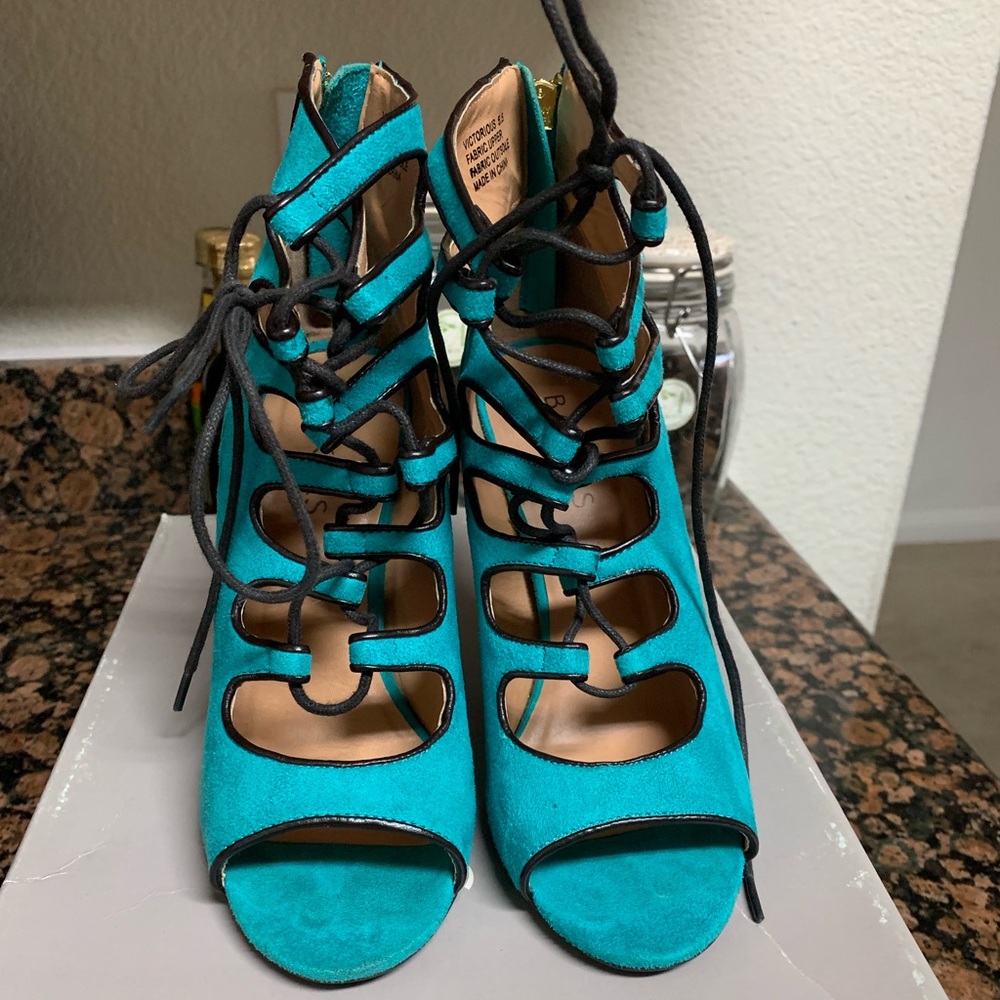 Woman’s Bakers heels